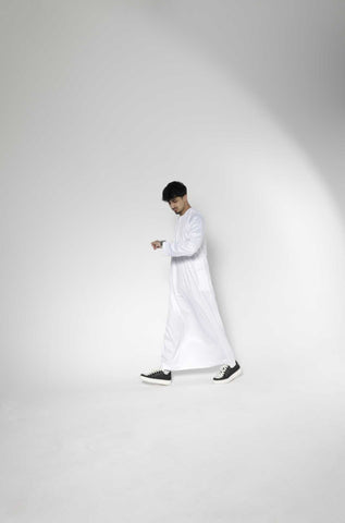 White Emirati Thobe